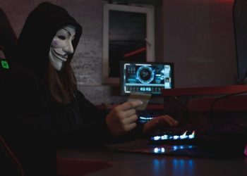 Cada 5 horas denuncian un delito contra la identidad digital en la ciudad de Buenos Aires