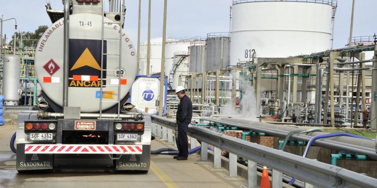 Carolina Cosse evitó entrar en la polémica por la tasa de inflamables