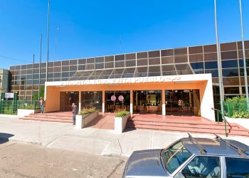 Condenaron a un cirujano por abuso sexual contra una joven paciente