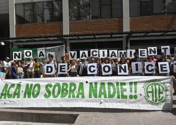 Conicet: crónica de una ocupación pacífica frente a un ajuste que se profundiza día a día