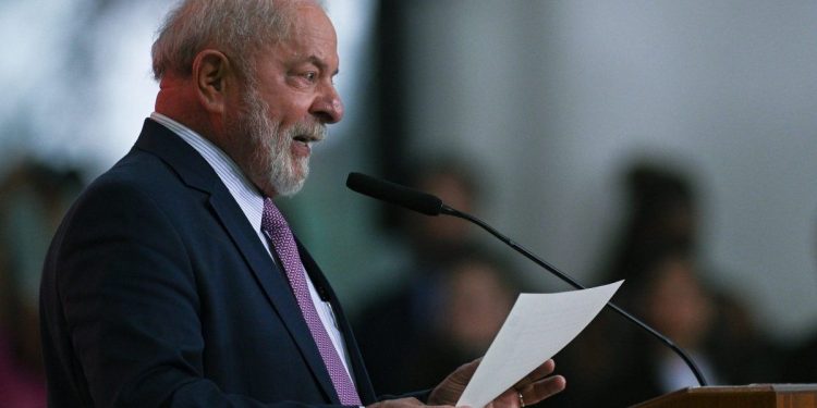 Crece la tensión en Brasil: legisladores opositores pidieron un juicio político contra Lula da Silva