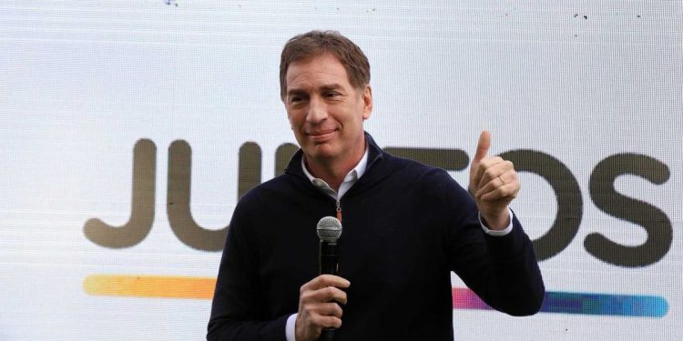 Diego Santilli reafirmó el apoyo del PRO a Javier Milei pero pidió “debatir puertas adentro” una fusión