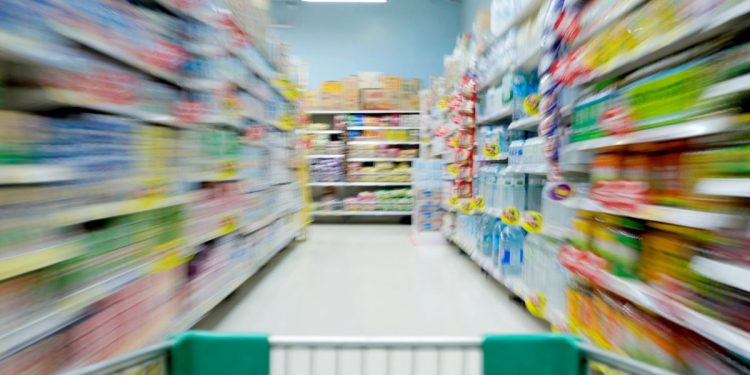 Efecto Javier Milei: la brecha de precios con Argentina cayó casi un 60%