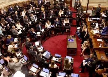 El Gobierno analiza extender las sesiones extraordinarias para tratar normas antilavado