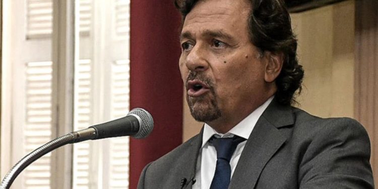 El gobierno de Salta oficializó el cobro de la atención sanitaria a extranjeros