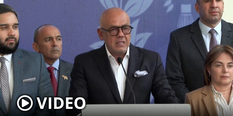 El gobierno y la oposición dura hablaron sobre las elecciones sin llegar a conclusiones