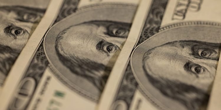 El índice dólar se encamina a su primera caída semanal del año