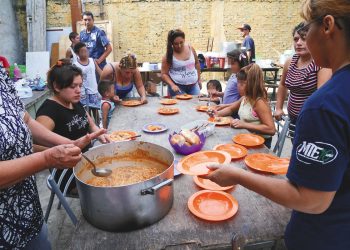 La Conferencia Episcopal planteó que «la comida no puede ser una variable de ajuste»