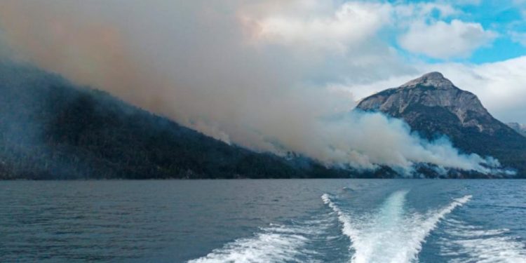La Fiscalía Federal de Bariloche pide testigos para esclarecer las causas del incendio en el Parque Nacional Nahuel Huapi