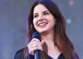 Lana Del Rey confirmó que su próximo disco “Lasso”, será de música country