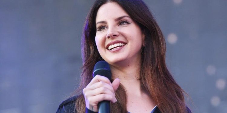 Lana Del Rey confirmó que su próximo disco “Lasso”, será de música country