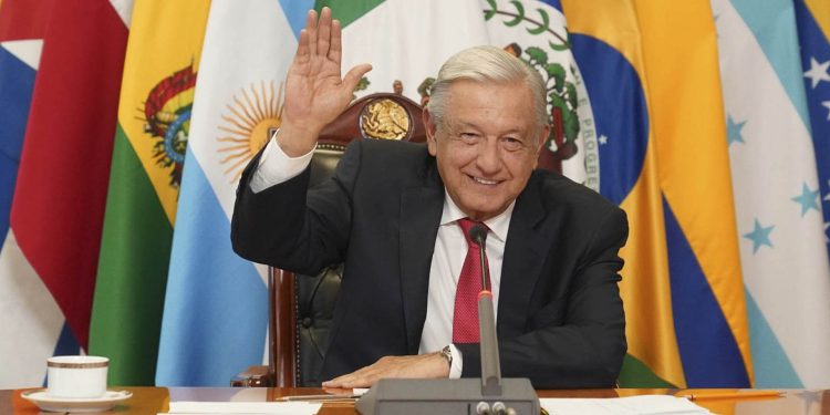 López Obrador presentó una reforma constitucional que marca la cancha al próximo Gobierno