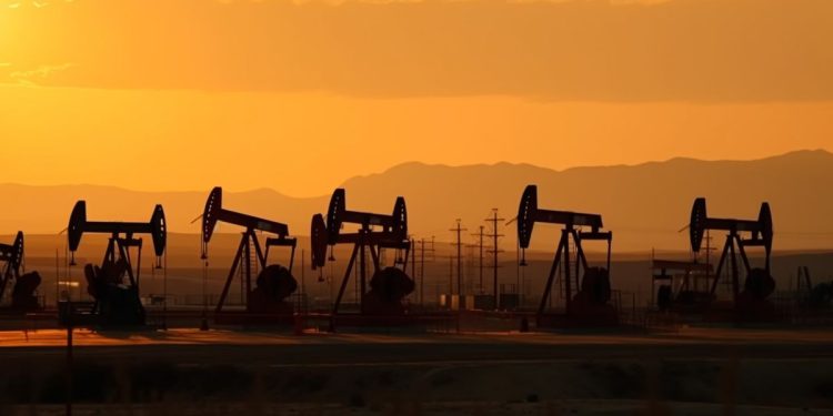 Los precios del petróleo subieron en plena tensión geopolítica por Rusia