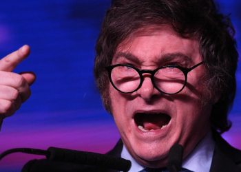 Milei recargado: ataque a gobernadores, alianza con el PRO y loas al papa Francisco