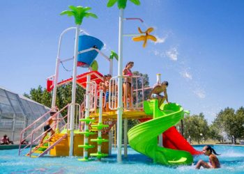 Parques acuáticos para disfrutar en familia en la despedida del verano