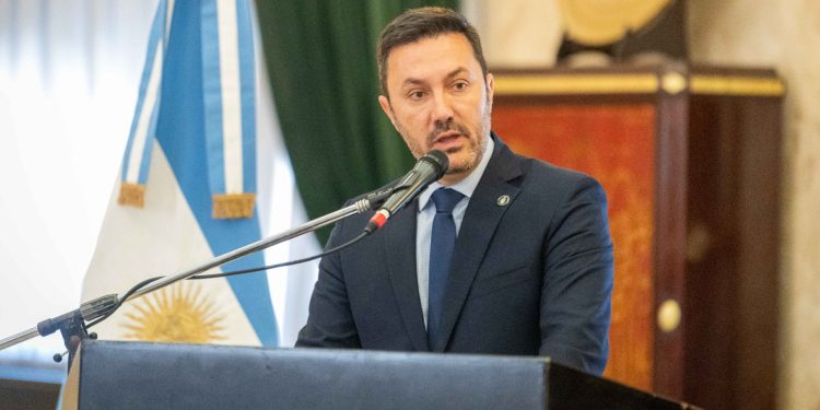 Petri: “Las provincias reciben lo que corresponde, el ajuste no puede ser sólo nacional”