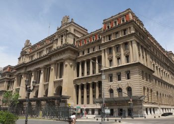 Por decreto, el Gobierno avanza en el sistema acusatorio