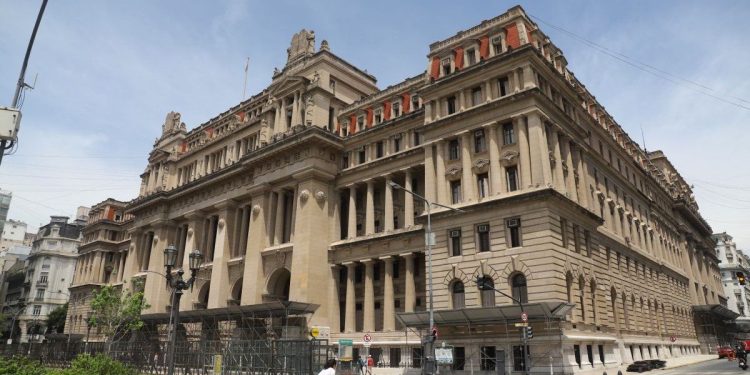 Por decreto, el Gobierno avanza en el sistema acusatorio