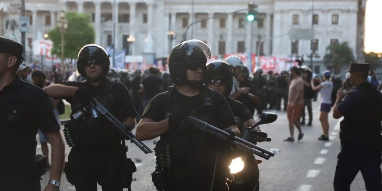 Protocolo antipiquete: la Justicia le dio a Patricia Bullrich 72 horas para presentar los “fundamentos jurídicos”