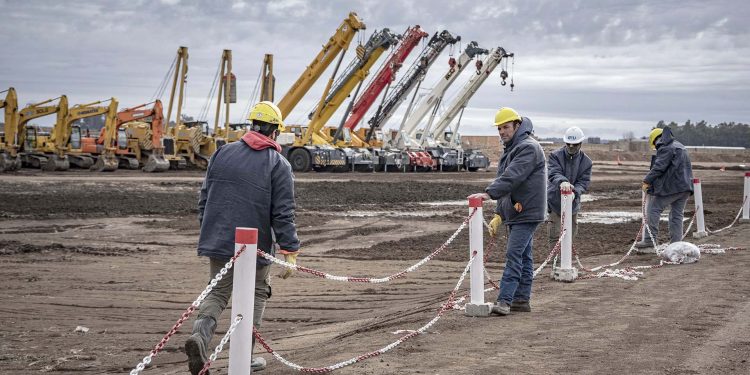 Se espera para 2024 el número más bajo de los últimos 3 años en contrataciones laborales