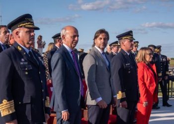 Se rearma el gabinete por la campaña: Lacalle Pou definió al reemplazante de Javier García