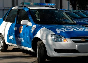 Un hombre fue acribillado a balazos en Rosario, frente a su esposa e hijo