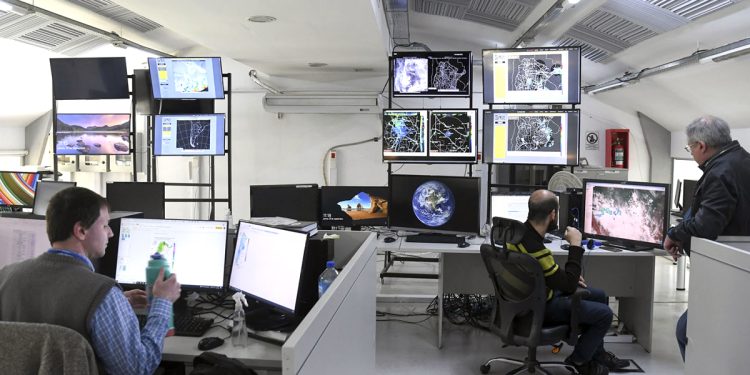 Advierten que unos 670 trabajadores del Servicio Meteorológico Nacional pueden ser despedidos