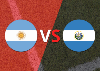 Argentina y El Salvador se miden en un partido amistoso