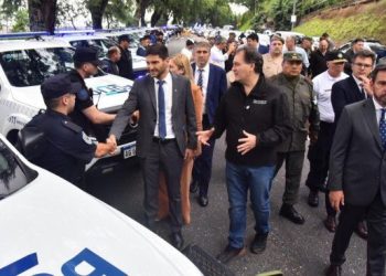 Axel Kicillof envió a Rosario 80 móviles para apoyar los patrullajes