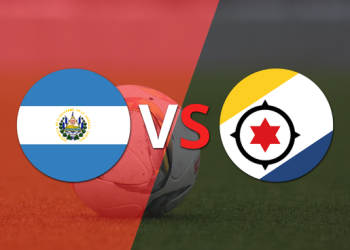 Bonaire y El Salvador se van al descanso sin goles