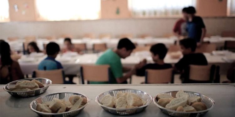 Capital Humano volvió a comprar alimentos para comedores, tras fuertes cruces con organizaciones sociales