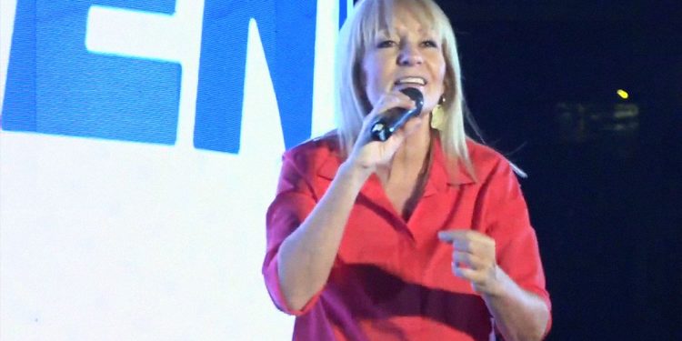 Carolina Cosse comenzó su campaña electoral con críticas a la derecha nacional