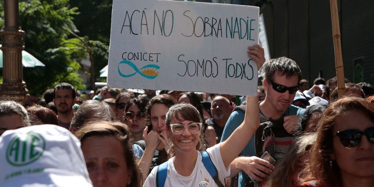 El ano de Batman: CONICET, odio y ajuste