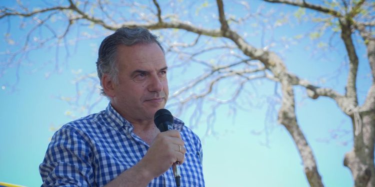 El Frente Amplio cuestionó “el deterioro de la campaña” tras las acusaciones a Yamandú Orsi