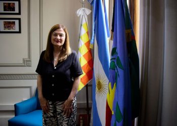 El gobierno de Kicillof no descontará el día a las trabajadoras que paren por el 8M