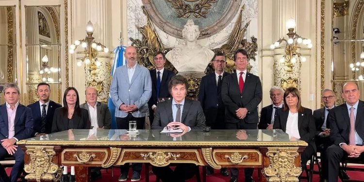 El Gobierno ya se prepara para defender el DNU en Diputados: “Vamos a pelear la vigencia”