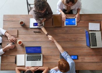 Hacia un nuevo modelo económico por y para el ser humano