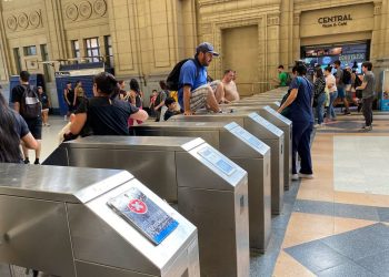 «Hay que saltar, hay que saltar»: molinetazos y desobediencia civil en la Argentina del ajuste