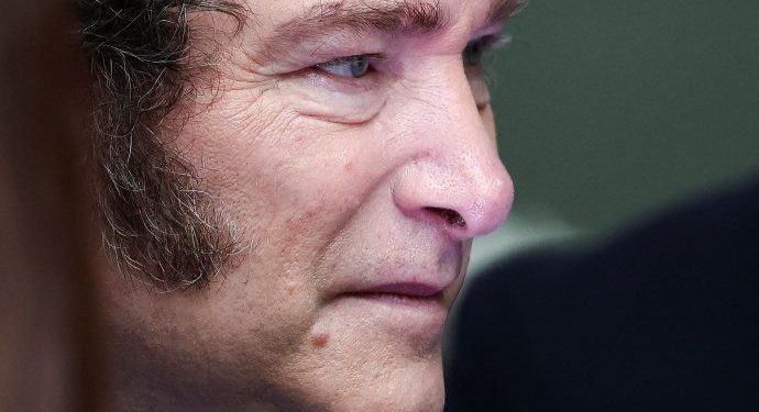 Javier Milei en alerta por motín contra DNU jubilatorio