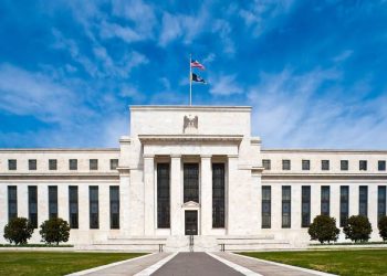 La Fed duda del control de la inflación y evalúa una sola bajada de tasas