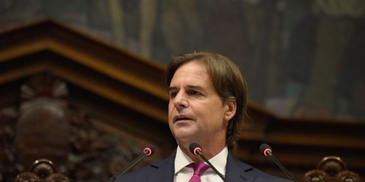 Lacalle Pou destacó que va a rendir cuentas en el Parlamento de cara a “un año importante”