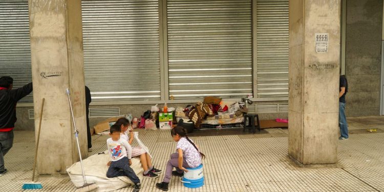 Las voces de los que enfrentan la crisis en la calle