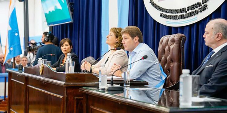 Melella fue crítico con el Gobierno nacional en su discurso ante la legistatura fueguina