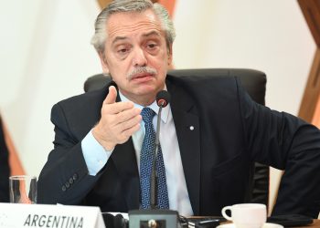 Ordenaron obtener registros migratorios de Alberto Fernández y otros imputados