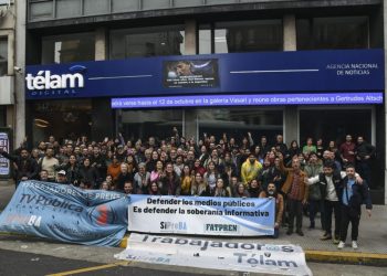 Periodistas, académicos y sindicalistas rechazan el cierre de la agencia Télam