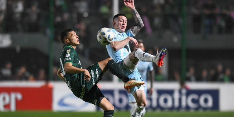 Racing recibe a Sarmiento de Junín esta noche: horario, TV y formaciones