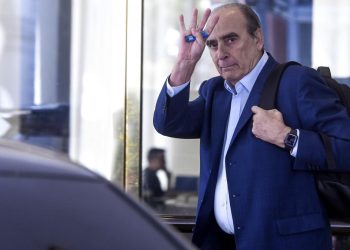 Suspendieron la reunión por “tema de agenda de los gobernadores”