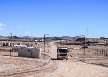 Tras la denuncia de una comunidad originaria, la Corte de Catamarca ordenó paralizar la extracción de litio