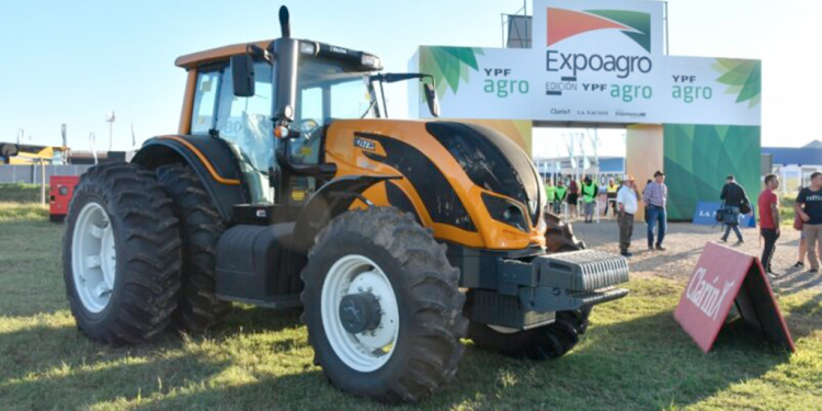Valtra brilló como tractor oficial en Expoagro