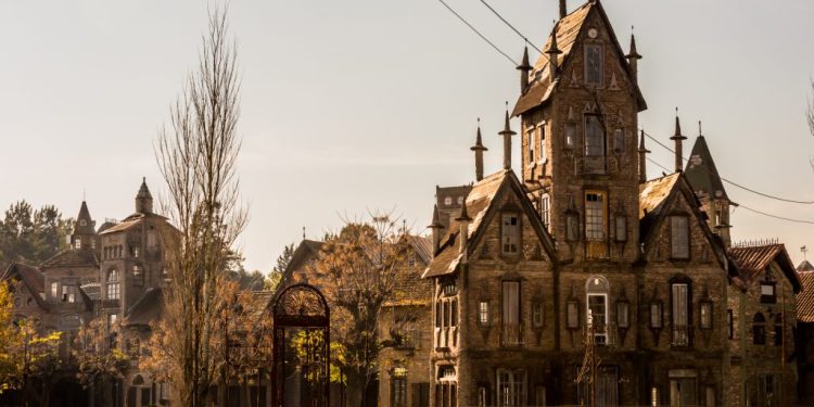 Campanópolis: una aldea construida con el reciclado, pensando en el cuidado ambiental